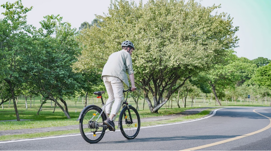 Xe đạp Hybrid là gì? Ưu nhược điểm và hướng dẫn cách chọn mua