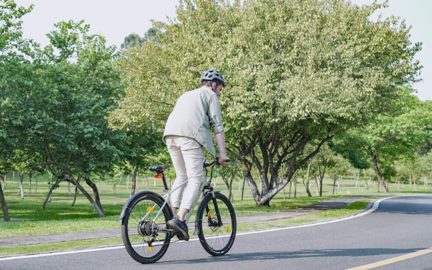Điều chỉnh độ cao yên xe đạp dành cho người mới