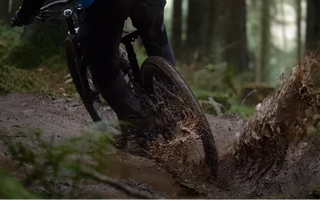 Hướng dẫn rửa xe đạp điện trợ lực đúng cách