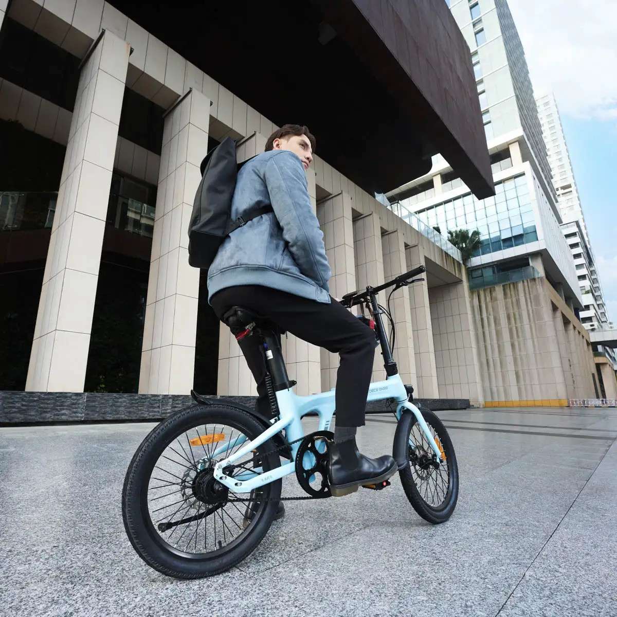 Xe đạp điện gấp  Ado A20 Lite - giải pháp tiết kiệm cho đô thị