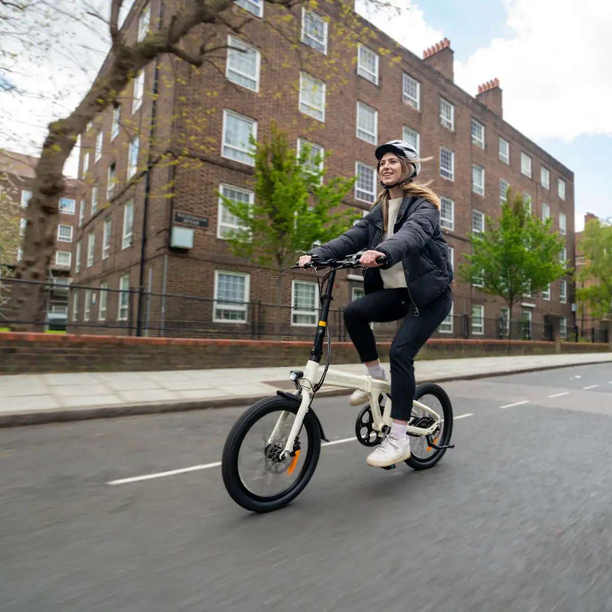 Xe đạp điện gấp  Ado A20 Lite - giải pháp tiết kiệm cho đô thị